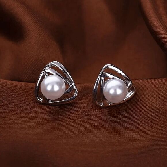 Pearl Geometric Triangle Stud Earrings - Picture 1 of 4